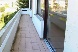 Ihr Traumhaus im Grünen: Reihenendhaus mit Garten, Terrasse und Garage – Stuttgart – Vorschaubild 9