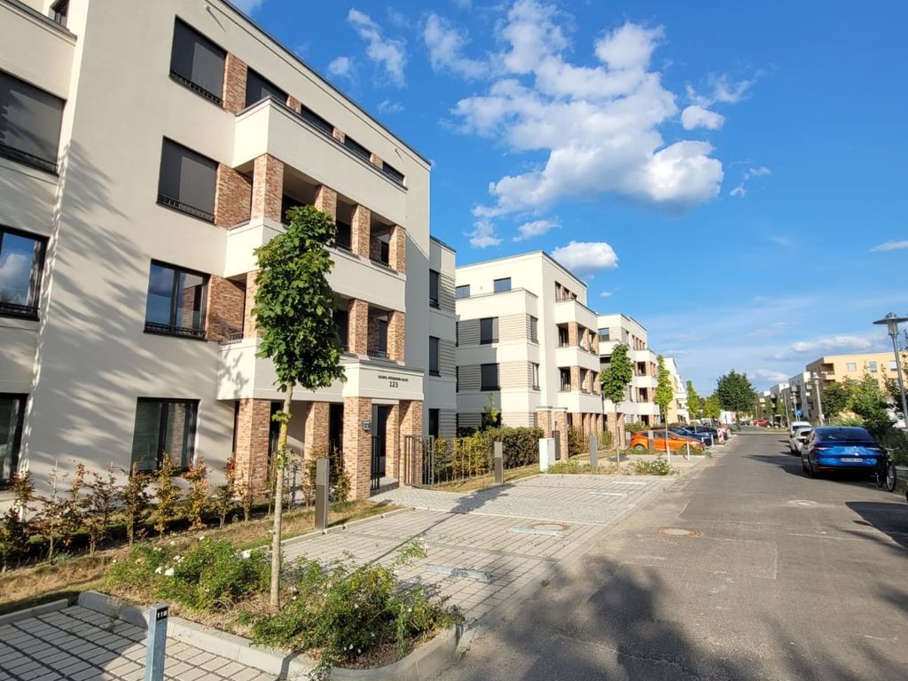 Direkt am Park! Exklusive 4ZimmerWohnung in PotsdamBornstedt!