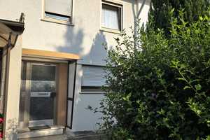 Sanierungsbedürftiges Reihenmittelhaus in ruhiger Lage von Kirchheim unter Teck zu verkaufen! – Esslingen (Kreis) – Vorschaubild 1