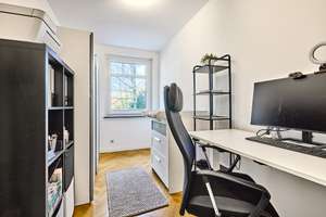 Alsterblick in Eppendorf – Stilvolle 3,5 Zimmer-Wohnung mit Fischgrätparkett, Aufzug & optionalem TG – Die vollständige Adresse der Immobilie erhältst du vom Anbieter., 20251 Eppendorf, Hamburg – Vorschaubild 8