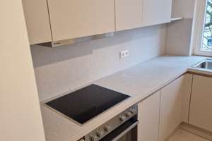 Erstbezug nach Sanierung: Helle Wohnung mit großem Balkon und Einbauküche! – Idastraße 12, 13156 Niederschönhausen, Berlin – Vorschaubild 1