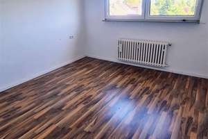 ***Geräumige Dachgeschoss-Wohnung mit 5 Zimmern in gepflegtem Umfeld*** – Elisabethstraße 4-6, 46049 Alstaden-Ost, Oberhausen – Vorschaubild 5