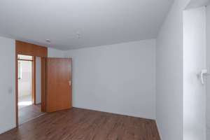 ERDGESCHOSSWOHNUNG MIT GARTENANTEIL IN CITYNAHER LAGE – Die vollständige Adresse der Immobilie erhältst du vom Anbieter., 73431 Stadtmitte, Aalen – Vorschaubild 8