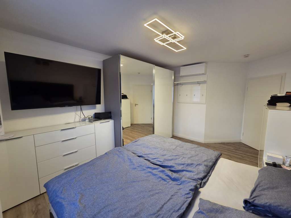 Immobilie in Reilingen - 3-Zimmer Erdgeschosswohnung mit Garten, Garagen, Klimaanlage in Reilingen - Bild 4