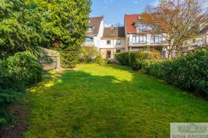 Dornröschenhaus mit Ausbaupotenzial in Düsseldorf-Benrath, nähe Schlosspark – Die vollständige Adresse der Immobilie erhältst du vom Anbieter., 40593 Benrath, Düsseldorf – Vorschaubild 8