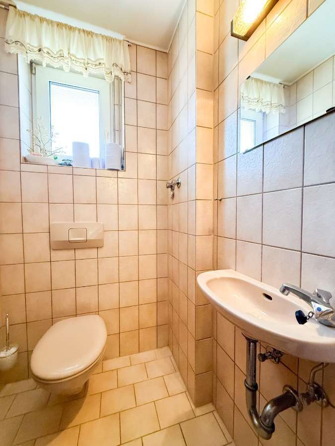 Immobilie in Neuhausen - Mehrfamilienhaus + Nebengebäude mit Entwicklungspotenzial - Bild 6