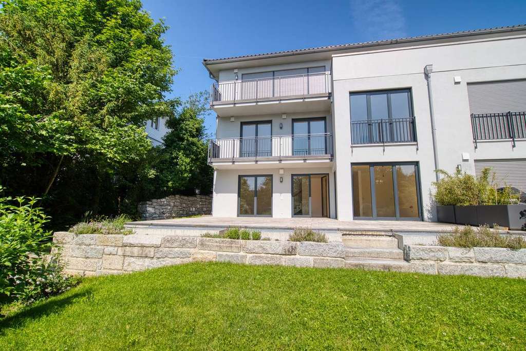 Immobilie in Münsing - Erstbezug! Haus im Haus in idyllischer Lage nahe dem Starnberger See - Bild 0