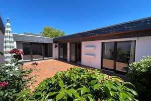 Bungalow mit Atrium, 5 Zimmern & zwei Bädern – wohnen auf einer Ebene mit viel Licht – Hannover (Kreis) – Vorschaubild 1