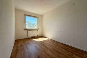 Hell & zentral in Porz: 3 Zimmer, 2 Bäder, Balkon & Aufzug – 51143 Porz (Ortsteil), Köln – Vorschaubild 11