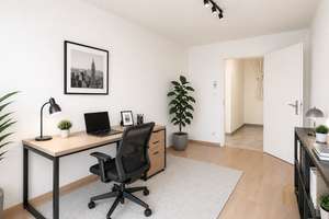 Wohnen mit Ruhe und Weitblick – Paracelsusstraße 12, 80939 Am Hart, München – Vorschaubild 4