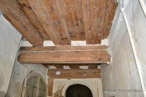 Historisches Wohn- und Geschäftshaus unterhalb der längsten Burg der Welt – Die vollständige Adresse der Immobilie erhältst du vom Anbieter., 84489 Burghausen – Vorschaubild 8