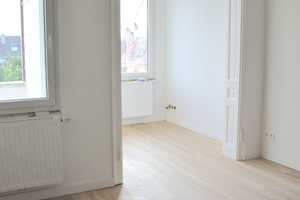 Wunderschöne helle und großzügige 3,5 Zimmer Wohnung in ruhiger und schöner Lage im Kurparkviertel – Martin-Luther-Straße 28, 70372 Stuttgart – Vorschaubild 9