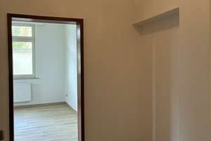 Stilvoll modernisiert: 2-Zimmer-Wohnung in Coburg – Lutherstr. 22, 96450 Mitte, Coburg – Vorschaubild 8