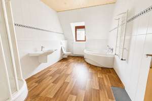 Großzügige 157 m² Familienwohnung in Stadtvilla | 3 Schlafzimmer | 2 Bäder |  – Bottroper Straße 181, 46117 Osterfeld-Ost, Oberhausen – Vorschaubild 7