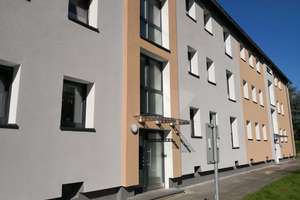 Frisch modernisierte und renovierte 2-Zimmer-Wohnung mit Balkon – Gelderblomstr. 71, 47138 Obermeiderich, Duisburg – Vorschaubild 1
