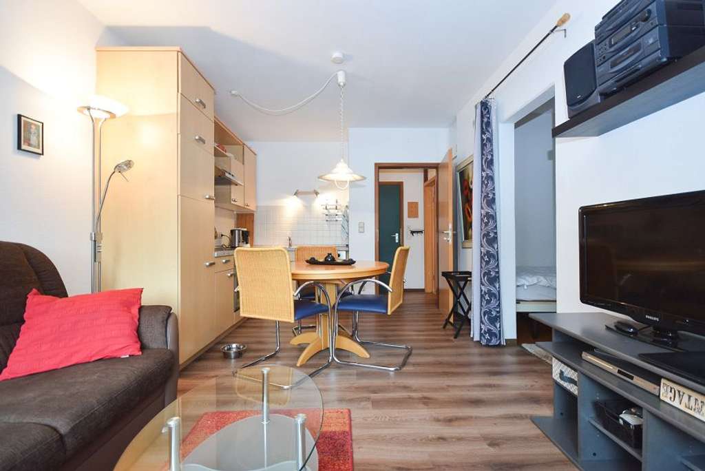 Immobilie in Goslar - Helle 3-Zimmer-Eigentumswohnung mit Loggia! - Bild 2