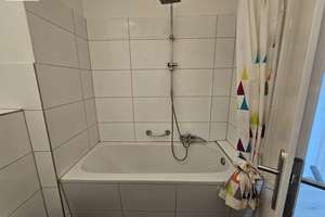 Tolle, frisch renovierte 3-Zimmer Wohnung mit Balkon! Ansehen! – Krefelder Str. 183, 47226 Bergheim, Duisburg – Vorschaubild 8