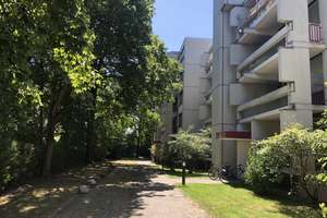 2-Zimmer-Wohnung mit Balkon in Düsseldorf-Benrath