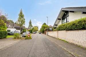 Modernisiertes Familienhaus in Köln-Müngersdorf - Erbpacht in Bestlage – Die vollständige Adresse der Immobilie erhältst du vom Anbieter., 50933 Müngersdorf, Köln – Vorschaubild 41