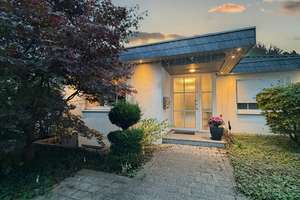 Traumhafter Bungalow mit Garten und vermieteter Doppelhaushälfte in Duisburg-Vierlinden! – Die vollständige Adresse der Immobilie erhältst du vom Anbieter., 47178 Vierlinden, Duisburg – Vorschaubild 1