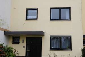 Großzügiges Reihenmittelhaus mit 6 Zimmern in Wiesbaden-Klarenthal
