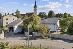 Charmanter Bungalow mit zwei Garagen auf großzügigem Grundstück – Brückenweg 6, 85051 Münchener Straße, Ingolstadt – Vorschaubild 3