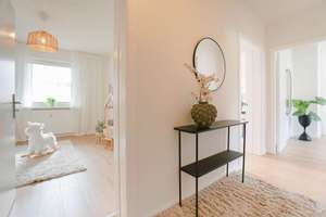 Einziehen und wohlfühlen! Moderne Drei-Zimmer-WHG mit Balkon in der Bremer-Neustadt – Die vollständige Adresse der Immobilie erhältst du vom Anbieter., 28201 Gartenstadt Süd, Bremen – Vorschaubild 2