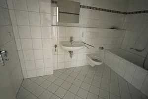 1. OG/ großes Wohnzimmer + Balkon / Stellplatz mögl. ! – Palmstraße 8, 9130 Chemnitz – Vorschaubild 15