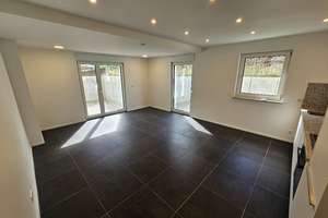 Sonnige und ruhig gelegene 3,5-Zimmerwohnung mit zwei Terrasse, großem Bad und Stellpatz