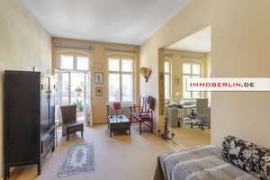 IMMOBERLIN.DE - Feine Altbauwohnung mit ruhigem Balkon! Wohnrecht für 85-jährige Eigentümerin – Die vollständige Adresse der Immobilie erhältst du vom Anbieter., 12161 Friedenau, Berlin – Vorschaubild 2