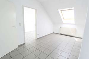 Zwei Ebenen, viele Möglichkeiten – Maisonette mit Entwicklungschance in Mönchengladbach-Holt – Die vollständige Adresse der Immobilie erhältst du vom Anbieter., 41069 Holt, Mönchengladbach – Vorschaubild 4