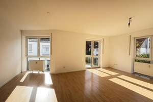 Frisch renovierte 2-Zi.-Wohnung mit neuer EBK & TG in Haunstetten Nord – Die vollständige Adresse der Immobilie erhältst du vom Anbieter., 86179 Haunstetten-Nord, Augsburg – Vorschaubild 2