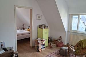 Dreifamilienhaus mit Ausbaupotential in Stuttgart-Stammheim | Zentral gelegen & vermietet – Die vollständige Adresse der Immobilie erhältst du vom Anbieter., 70439 Stammheim-Süd, Stuttgart – Vorschaubild 3
