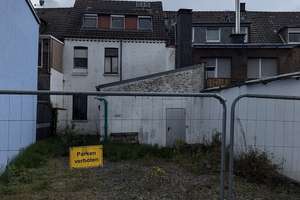 POTENZIAL !!! Geräumiges Stadthaus mit Sanierungsbedarf, GS bis zum Ostwall  mit möglicher Bebauung – Rheinstraße 48, 46509 Xanten – Vorschaubild 3