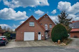 Kapitalanleger aufgepasst! 3-Parteien-Haus in Westoverledingen! – Die vollständige Adresse der Immobilie erhältst du vom Anbieter., 26810 Westoverledingen – Vorschaubild 2