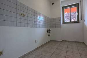 2-Raum-Erdgeschosswohnung mit eigenem Garten und Tiefgaragenstellplatz – Die vollständige Adresse der Immobilie erhältst du vom Anbieter., 1259 Lockwitz, Dresden – Vorschaubild 4