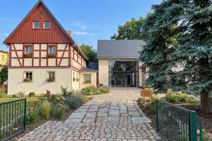 Von der Scheune zum Traumhaus - Dreiseithof im Schönfelder Hochland zum Kauf!