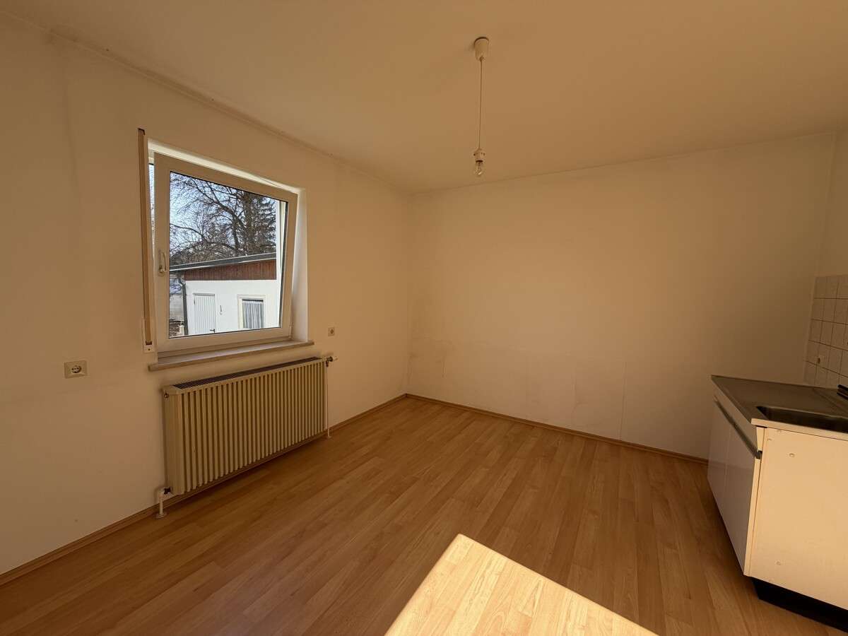 Immobilie in Graben - Haus mit 2 Wohneinheiten und großem Garten in Graben – sofort bezugsfrei. - Bild 5