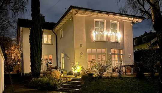 Bild von WOW *Paul & Partner* STADTVILLA IN GRÜNER HANGLAGE! CITY-OST!