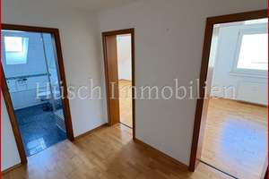 Helle Dachgeschosswohnung mit großer Sonnenterrasse & Garage in gepflegtem Mehrfamilienhaus – Die vollständige Adresse der Immobilie erhältst du vom Anbieter., 45326 Altenessen-Süd, Essen – Vorschaubild 3