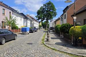 Charmantes Einfamilienhaus in Bremen-Hemelingen  mit viel Platz, Garage und Sauna in guter Lage – Bertramstraße 6, 28309 Hemelingen (Ortsteil), Bremen – Vorschaubild 4