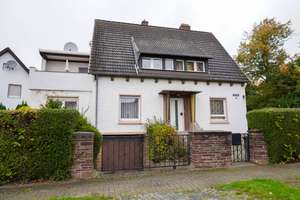Freistehendes Zweifamilienhaus mit Herz und Zukunft in bester Wohnlage von Salzgitter Lebenstedt – Die vollständige Adresse der Immobilie erhältst du vom Anbieter., 38226 Lebenstedt, Salzgitter – Vorschaubild 2