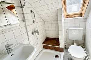 Gepflegtes, älteres Zweifamilienhaus, 4 Stellplätze und Garten in einer Sackgasse in der "Schleife"! – Rendsburg-Eckernförde (Kreis) – Vorschaubild 8