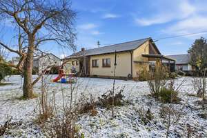 Attraktiver und großzügiger Bungalow mit Garten, Garage und Carport in Kapsweyer – Die vollständige Adresse der Immobilie erhältst du vom Anbieter., 76889 Kapsweyer – Vorschaubild 4