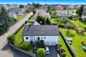 ** Großzügiges Einfamilienhaus in idyllischer Lage von Böhmfeld – Ihr perfektes Zuhause! ** – Eichstätt (Kreis) – Vorschaubild 2