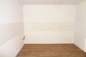 Helle 2 Zimmer mit Balkon, moderne Ausstattung, Bad mit Dusche, guter Schnitt, separate Küche – Schild 3, 38100 Innenstadt, Braunschweig – Vorschaubild 6