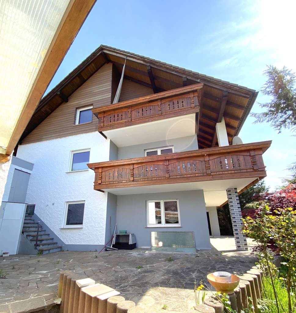 Immobilie in Landensberg - facettenreiches großzügiges 3 Familien-Haus mit Fernsicht und ruhiger Hanglage … - Bild 0