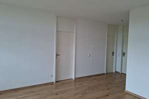 Schöne Aussicht bis zum Rhein: 2-Zimmer-Wohnung in Dotzheim – Hans-Böckler-Straße 76, 65199 Dotzheim, Wiesbaden – Vorschaubild 2