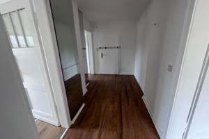 große, sonnige Dachgeschosswohnung mit Balkon – Hagerweg 28, 47798 Stadtmitte, Krefeld – Vorschaubild 2