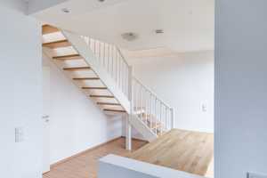 NEW*PAUL & PARTNER* GEMÜTLICHE MAISONETTE-EINHEIT MIT BALKON IN TOP LAGE ! – Wiesbaden – Vorschaubild 9